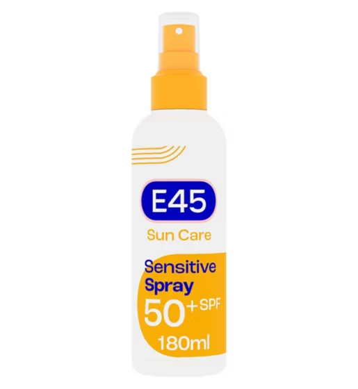 E45 敏感肌防晒喷雾。高保湿防晒喷雾,具有极高UVA和UVB防护,防晒指数SPF 50+ 180毫升