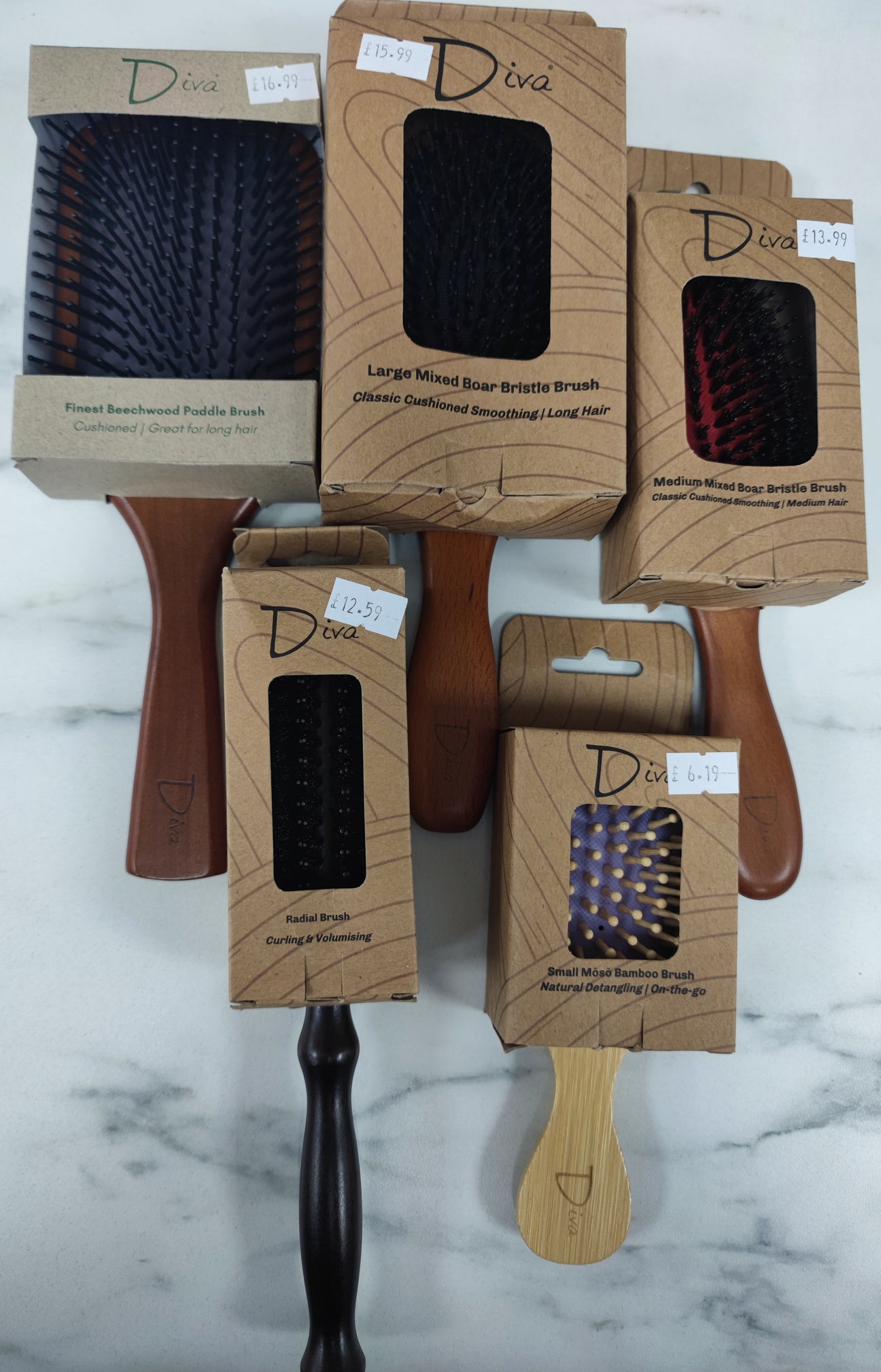 Diva brush(wood handle)