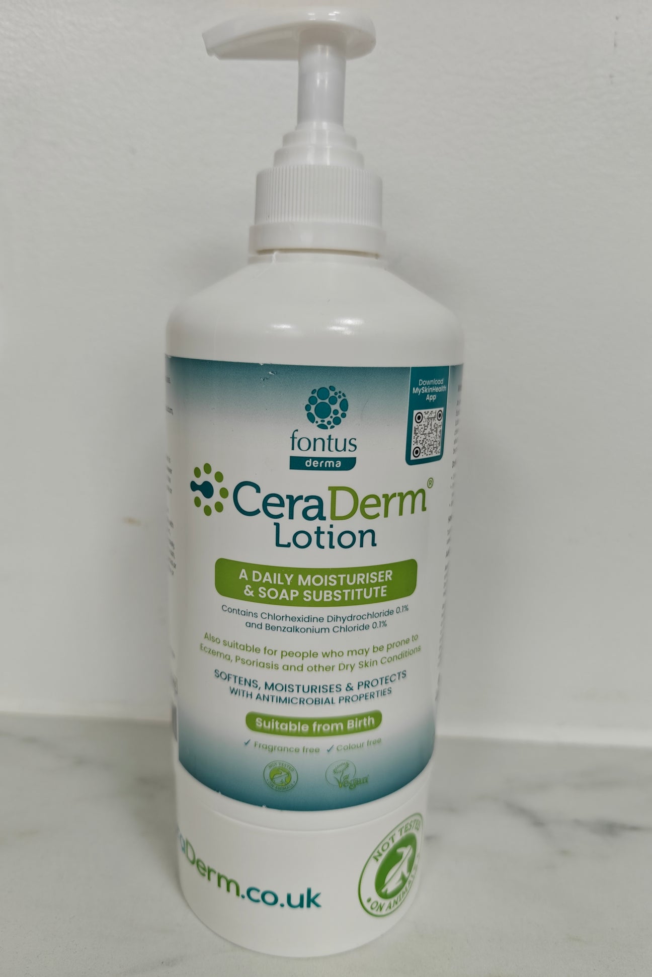 CeraDerm® 乳液日常保湿霜和肥皂替代品