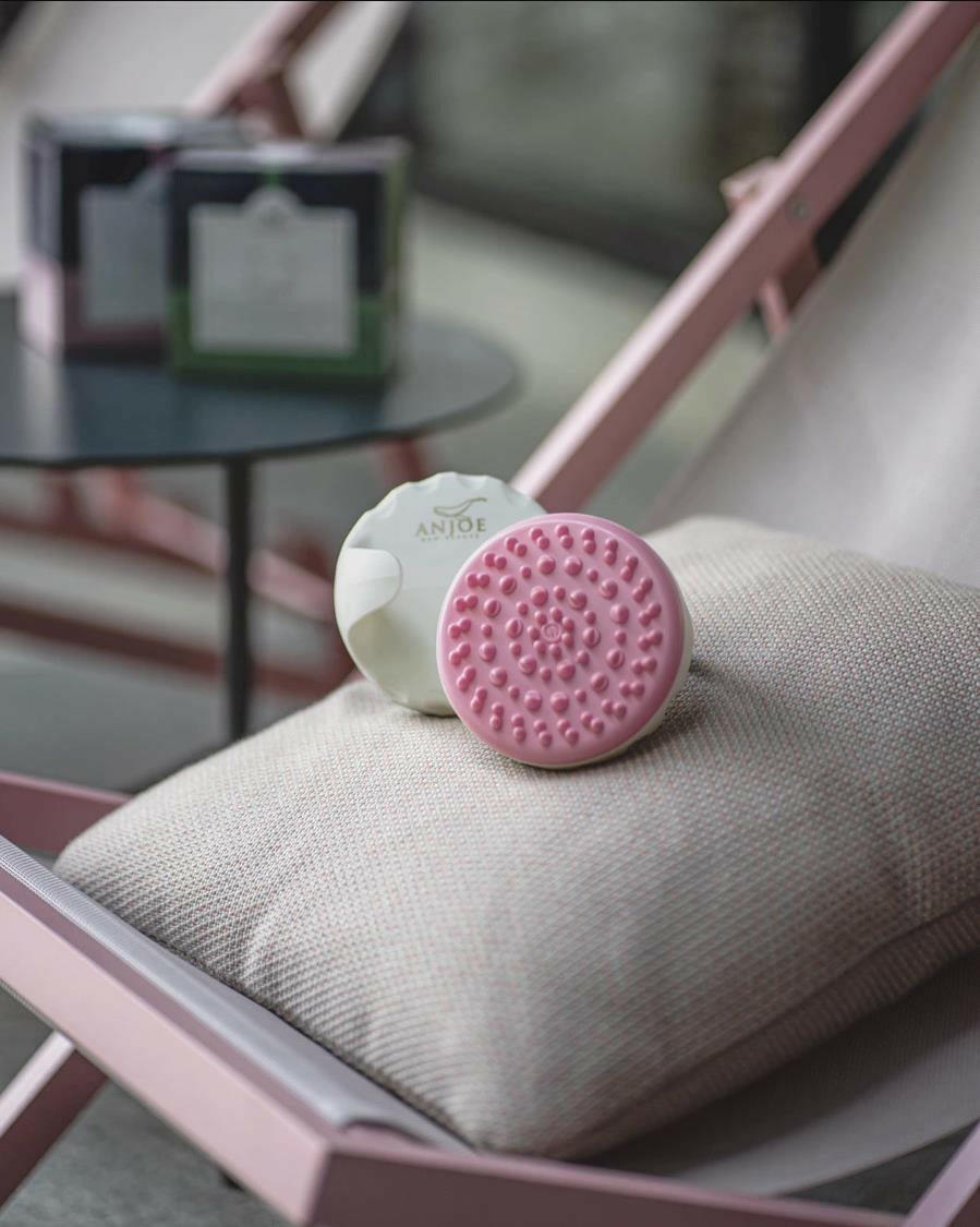 Anjoe's Body Cellulite Massager Body Lydramid Massage Brush (Value £ 5.99 wormwood essential oil)